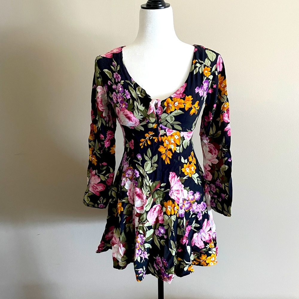 Beautiful Floral Vintage Dress